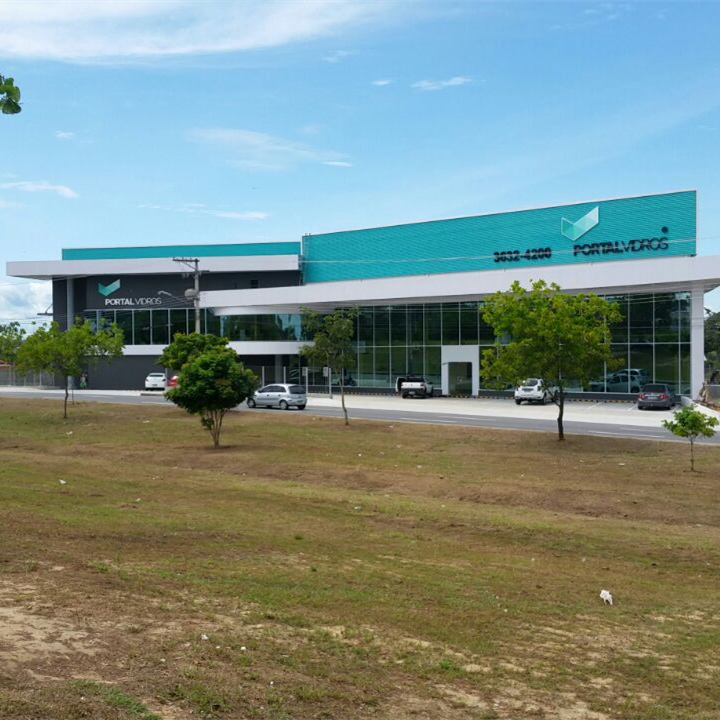 Customized Commercial Steel Building Steel Structure Glass Showroom